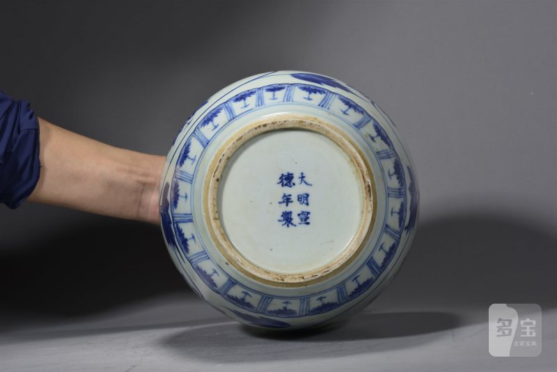 清康熙 青花仿宣德缠枝花卉纹太白罐 - 图5